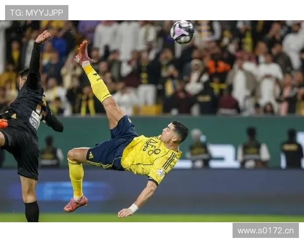 C罗精彩垫射破门却因越位被判无效令人惋惜的瞬间